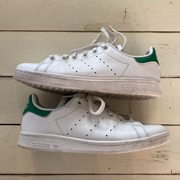 Stan Smith, Adidas Tennis Shoes, Women’s 6 - Picture 3 of 7